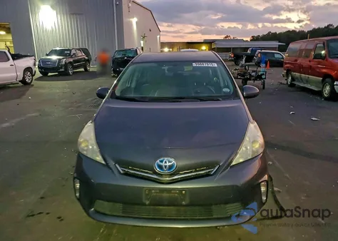 2012 Toyota Prius V z USA, uszkodzony, nr VIN JTDZN3EU5C3135273